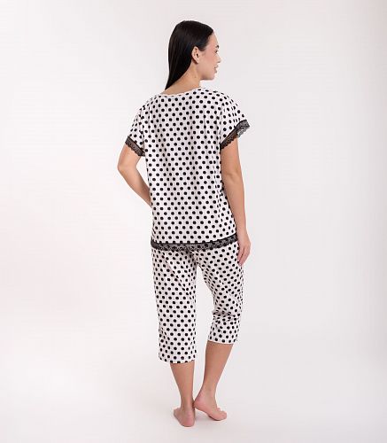 Пижама женская (фуфайка, капри) 5117/15