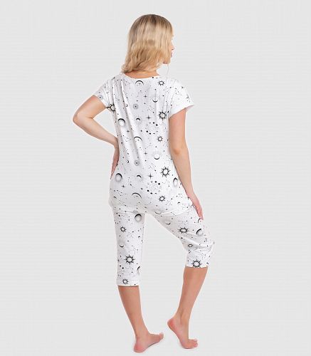 Пижама женская (фуфайка, капри) 5117/14